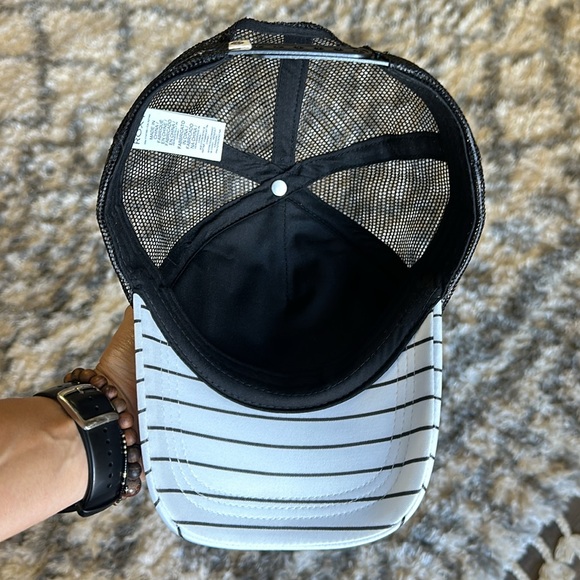 Roxy Women’s Water Come Down Trucker Hat - Picture 8 of 11